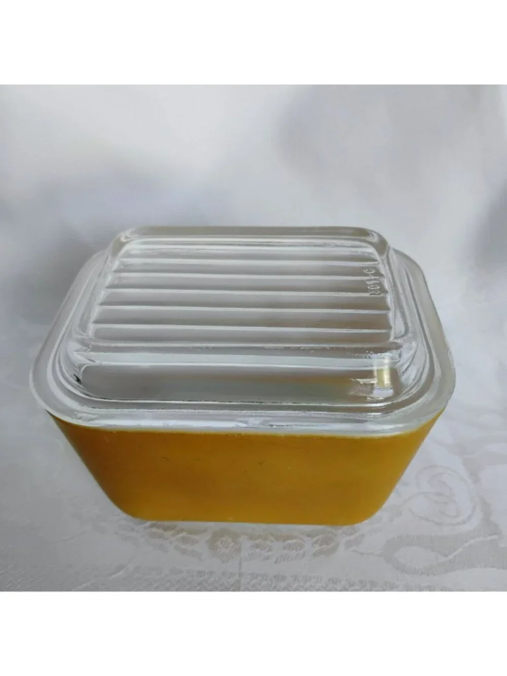 Vintage Pyrex Old Orchard Refrigerator Dishes Set of 3 with Lids, 501 502 Brown